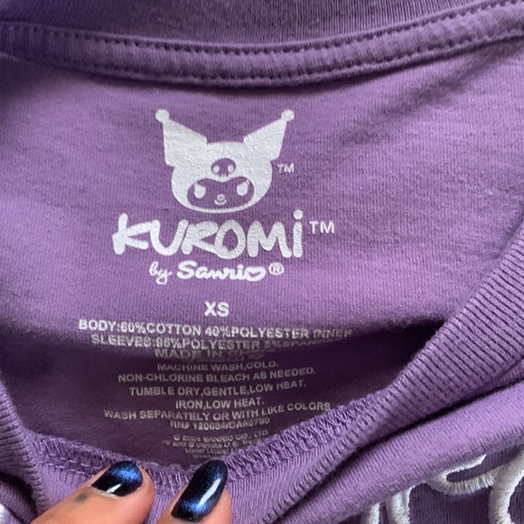 Kuromi top with mesh sleeves - Picture 4 of 5